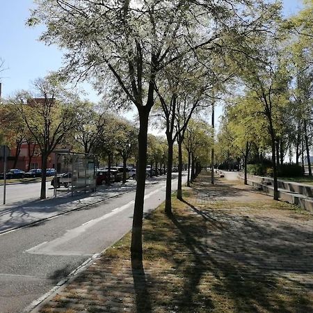 Piso Pl 2B, 20Min Plaza Cataluna サン・アドリア・デ・ベソス エクステリア 写真